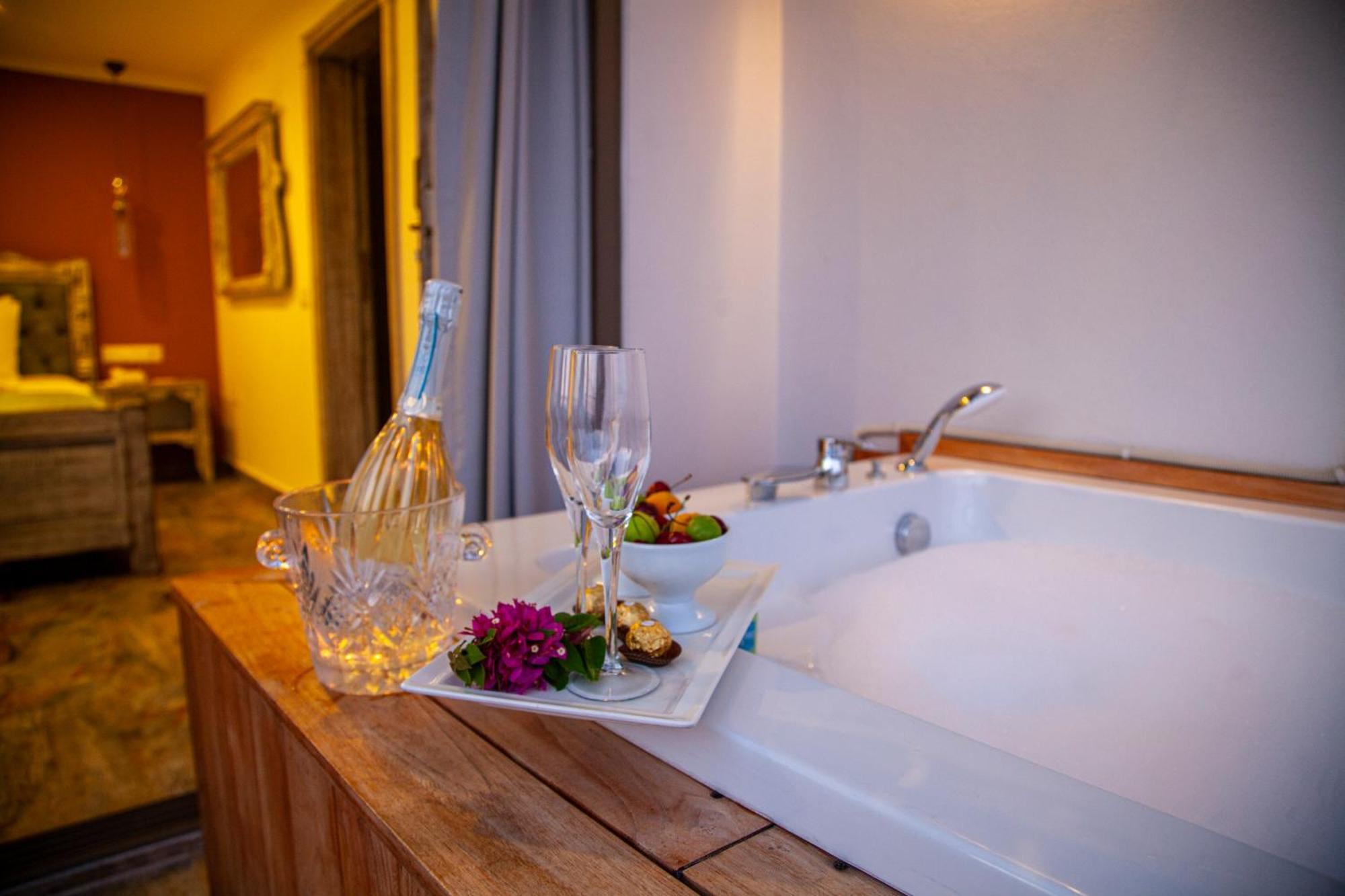 Noel Baba Hotel Kaş Ngoại thất bức ảnh